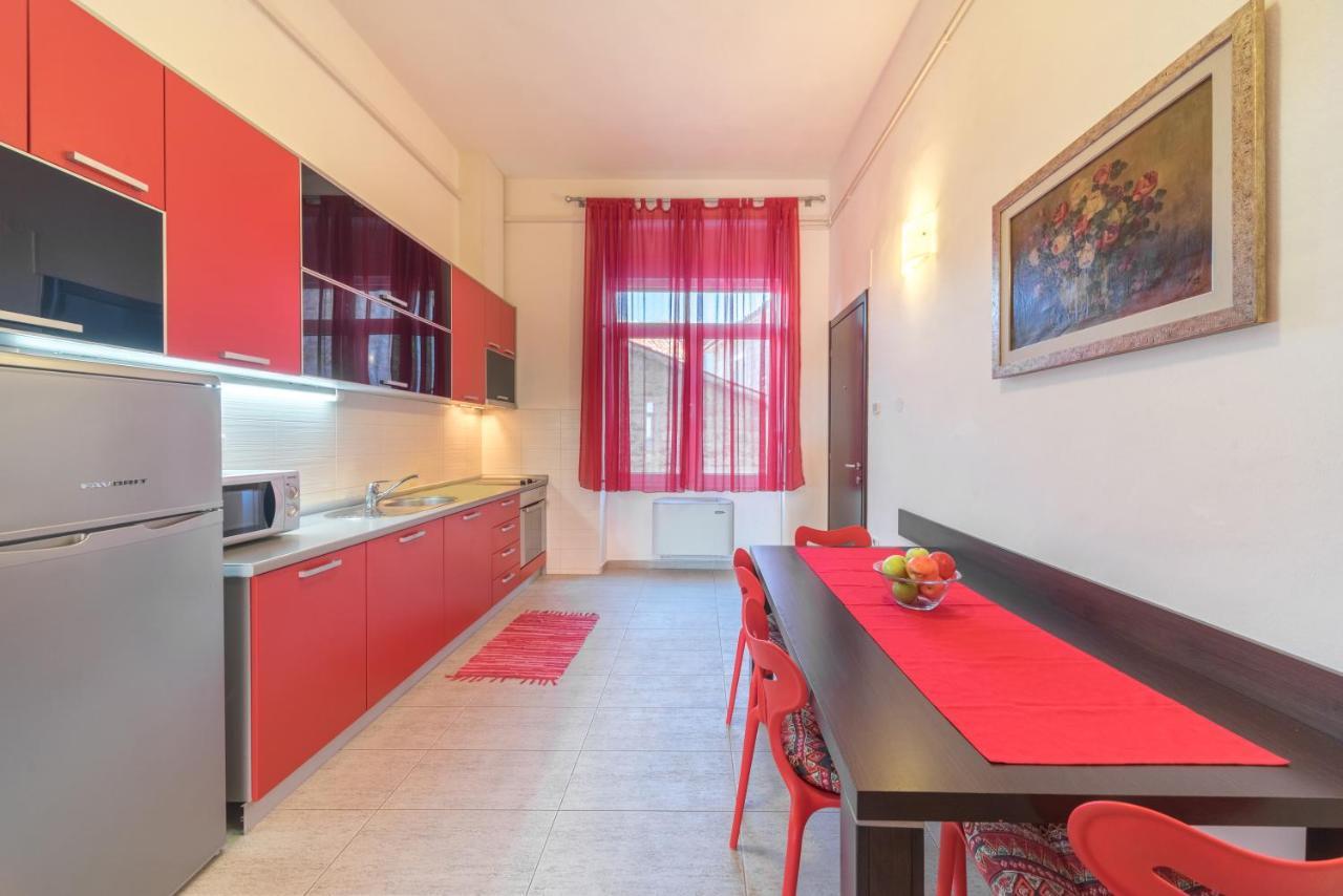Apartman R Club Old Town Budva